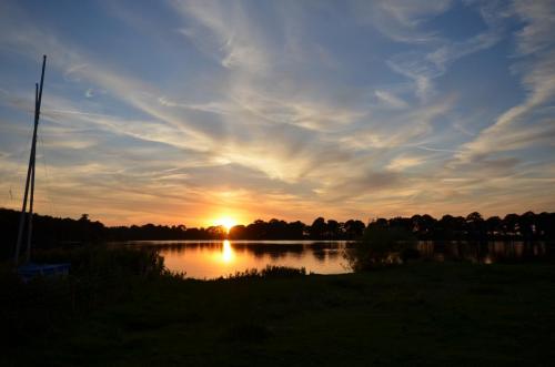 Doddington Aug 2016 by Peter Roberts